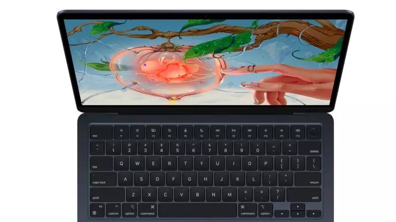 Apple MacBook Air 13.6 (M2 2022)