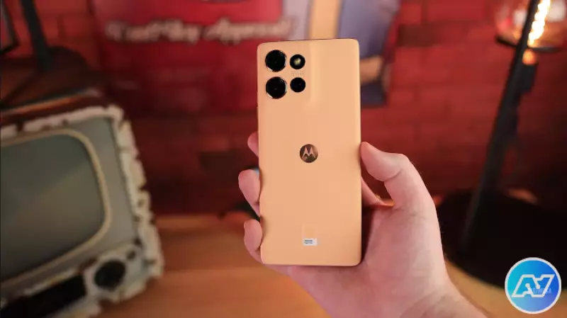 Огляд Motorola Moto Edge 50 – новий середньобюджетний хіт. Це краще за Xiaomi і Realme!