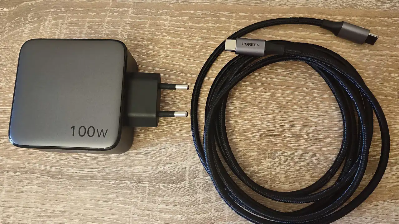 Ugreen CD226 (Fast Charge)