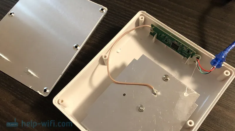 Що всередині китайського USB Wi-Fi адаптера з потужною антеною