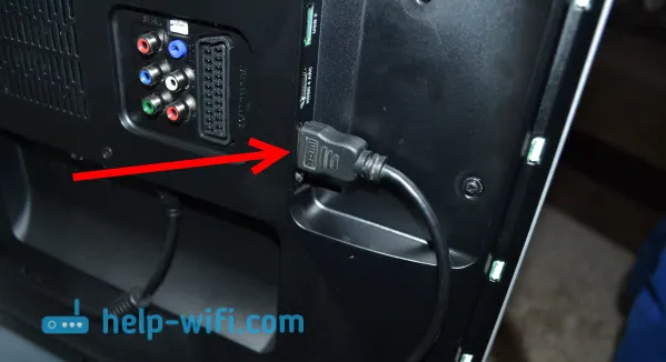 Jak připojit televizi k notebooku pomocí kabelu Wi-Fi nebo HDMI v systému Windows 10?
